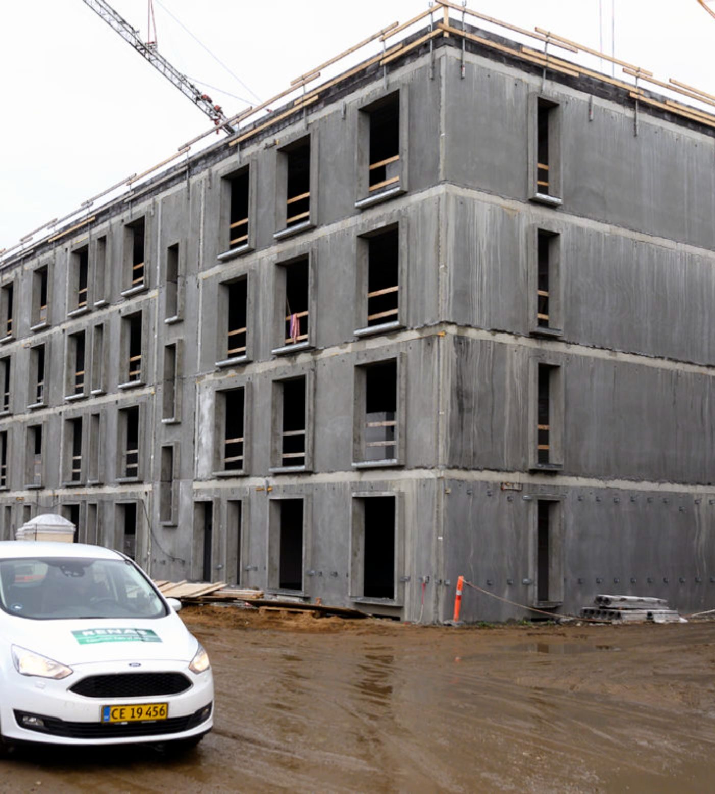 Renas bil og byggeplads