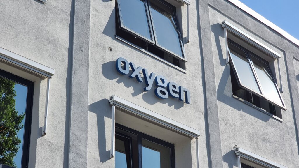 Oxygen får udarbejdet erhvervsrengøring fra Renas