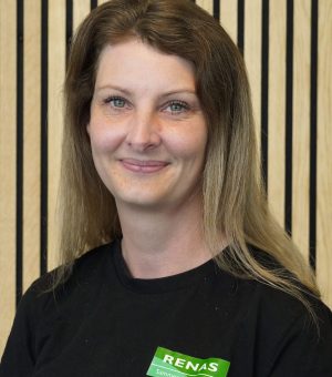 Medarbejder Majbritt hos Renas Fyn